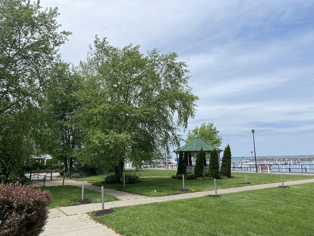 Clarion Hotel Conference Center On Lake Erie Dunkirk Eksteriør bilde